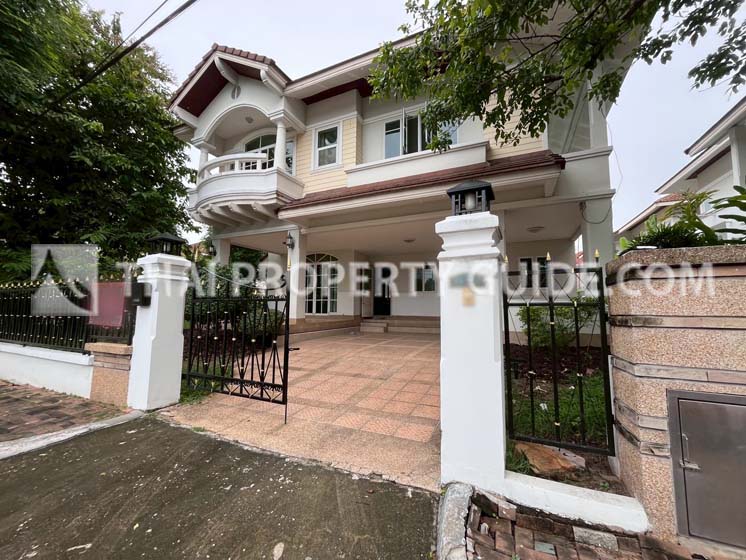 House with Shared Pool for rent in Other